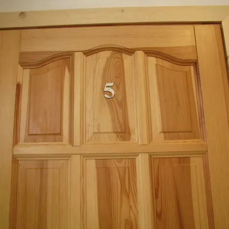 Przy Szlaku Centrum & Δωμάτια σε οικογενειακή κατοικία *