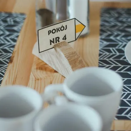 Przy Szlaku Centrum & Δωμάτια σε οικογενειακή κατοικία